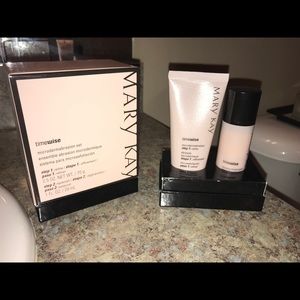 Microdermabrasion Set by MaryKay